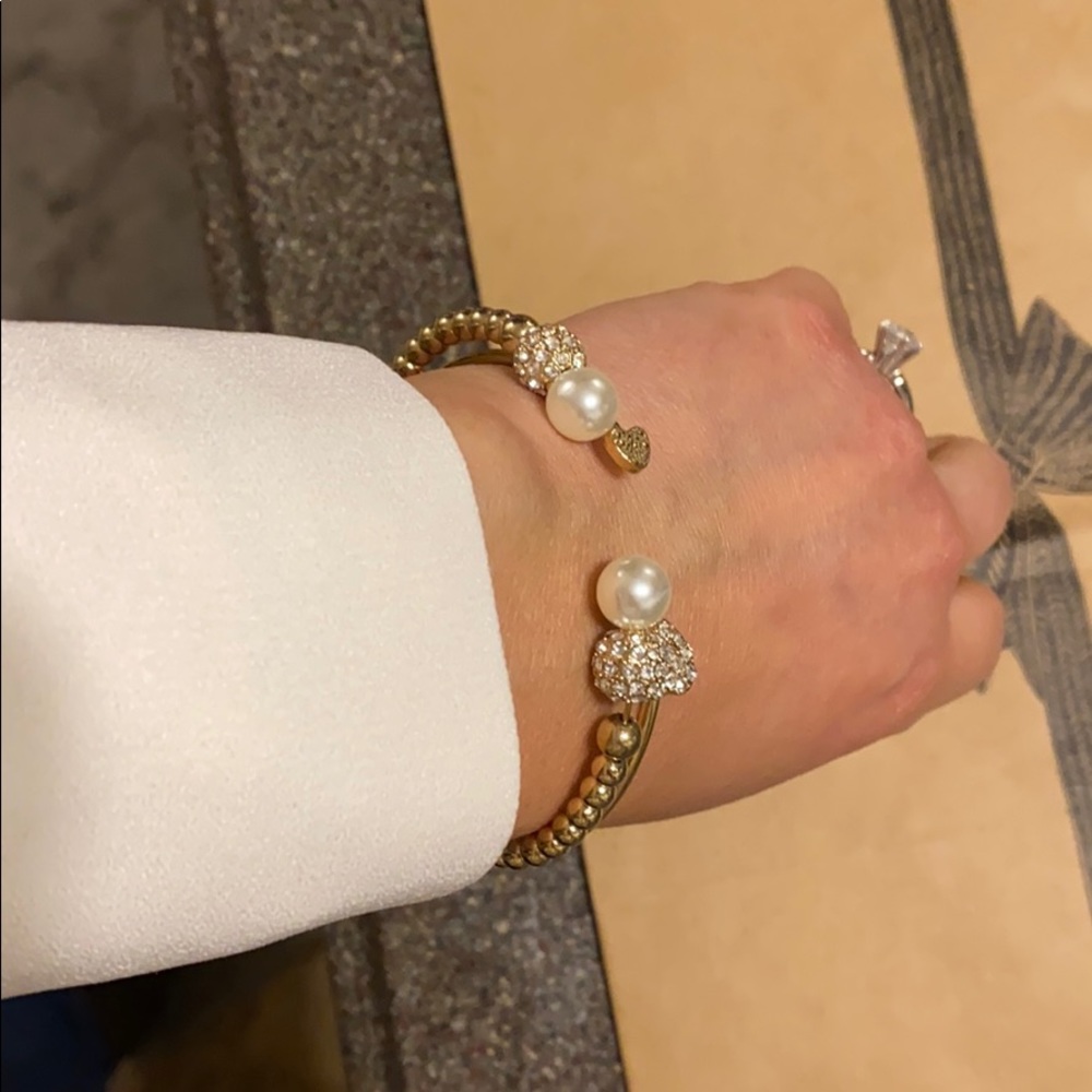 Bracelets - Picture 3 of 5